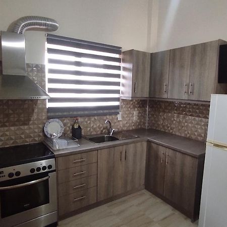 Cosy Apartment In Relaxed Neighbourhood 아마린토스 외부 사진